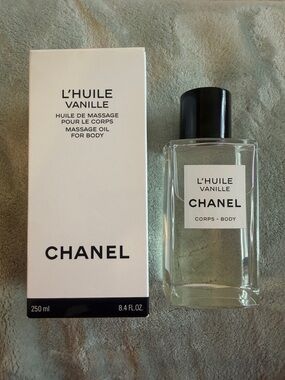 CHANEL L'Huile Vanille Body Oil — Clear Bottle with Black Cap